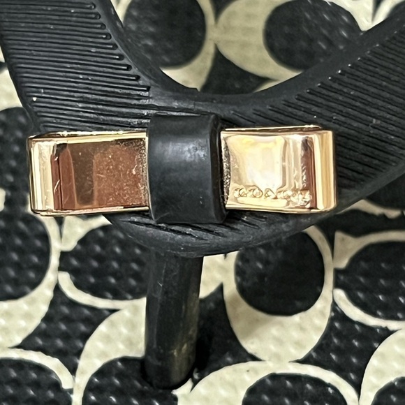 COACH signature flip flops sandals Sz 7-8 gold metal bow EUC - Picture 2 of 5